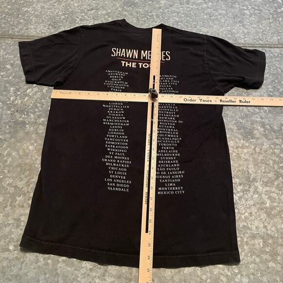 Shawn Mendes The Tour 2019 Flower Concert Shirt Medium Band Tee Festival Music - Picture 6 of 8